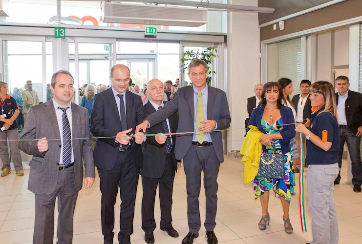 Al momento stai visualizzando Inaugurato Ipercoop di Baragalla. Aperto dalle ore 8 alle 20.30 dal lunedì al sabato e dalle 9 alle 20 la domenica