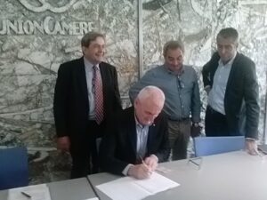 Scopri di più sull'articolo STOP ALLE FALSE COOPERATIVE – Tagliato il traguardo di oltre 20.000 firme raccolte in Emilia-Romagna e delle 72.000 a livello nazionale