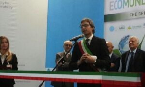 Scopri di più sull'articolo Ecomondo, sottoscritto accordo “Carello Verde” tra Regione Emilia-Romagna, Atersir, Legacoop Emilia Romagna e Coop di consumo per l’adesione al Sistema di qualificazione ambientale dei punti vendita