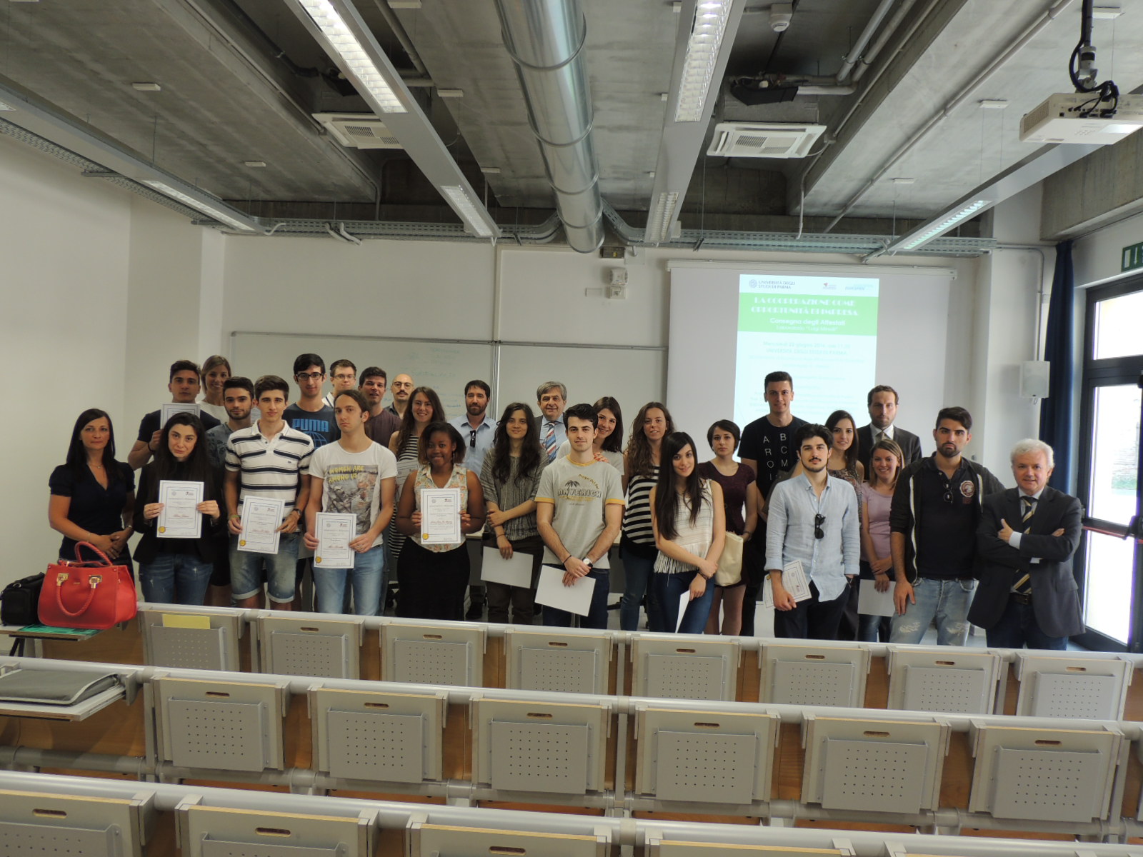 Al momento stai visualizzando “La cooperazione come opportunità di impresa”, consegna degli attestati all’Università di Parma