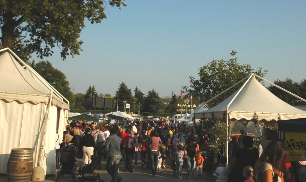 Al momento stai visualizzando Podere in festa a Scandiano, con le coop. sociali Lo Stradello e Zora. Il 18, 23 e 24 settembre