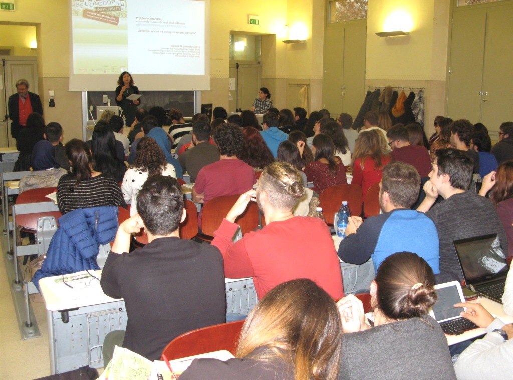 Al momento stai visualizzando All’Università degli Studi di Modena e Reggio Emilia, al via il progetto Bellacoopia University. Partecipano 130 studenti universitari