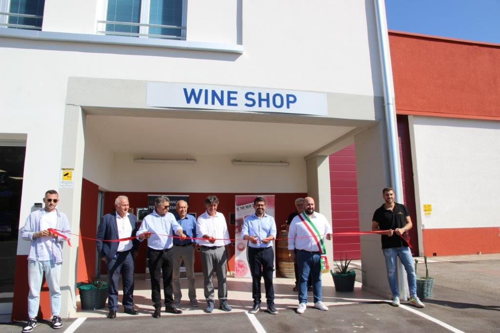 Al momento stai visualizzando Inaugurazione del wine shop della Cantina di Campagnola Emilia