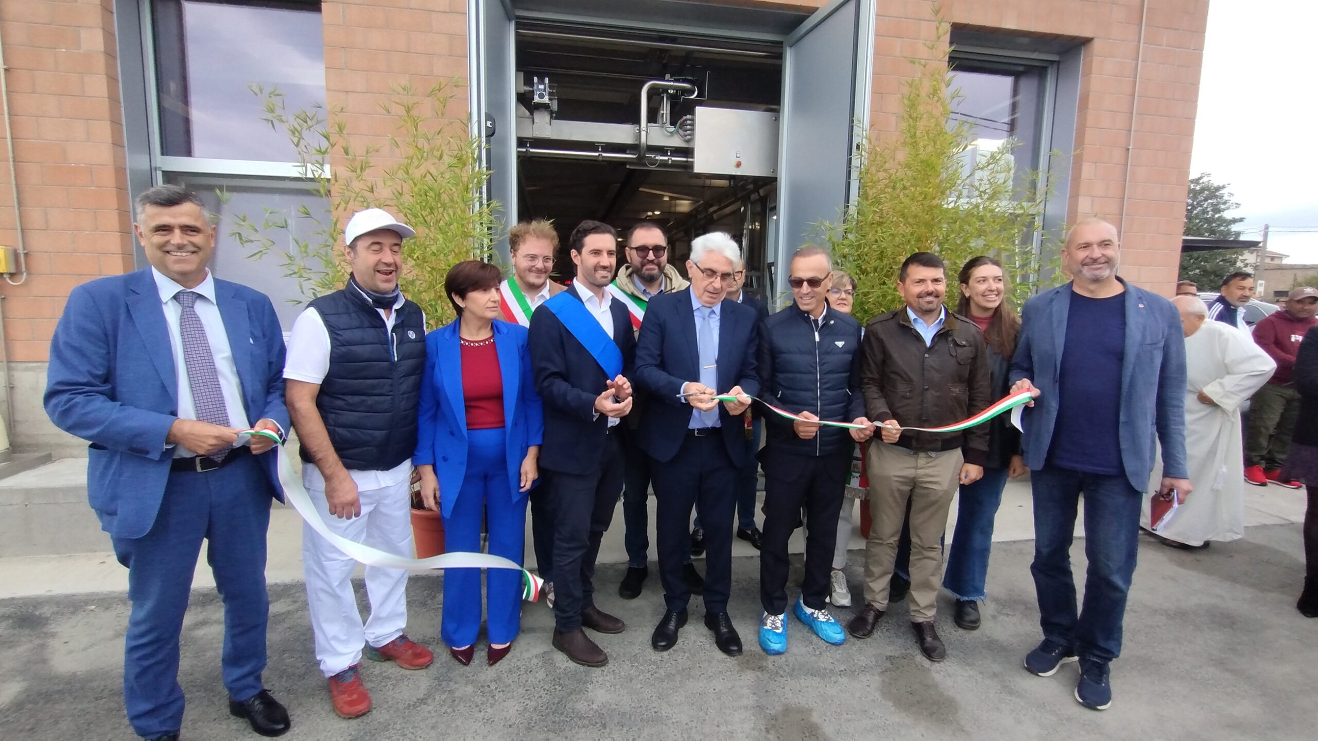 Al momento stai visualizzando La Nuova Latteria Fontana celebra 80 anni e inaugura i nuovi impianti