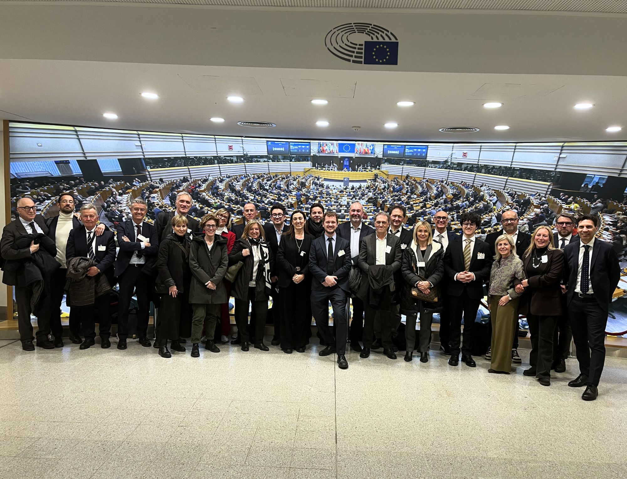 Al momento stai visualizzando La cooperazione vola in Europa: le cooperative di Ferrara, Modena e Reggio Emilia in visita al Parlamento europeo